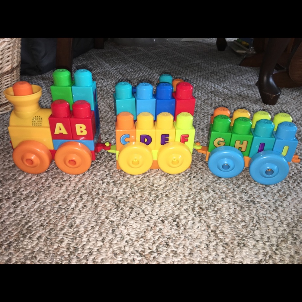 Duplo Alphabet Train